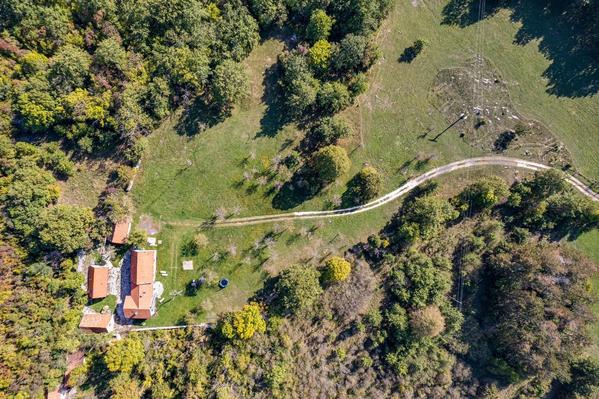 Sokol - Secret Forest House Gračac Exteriér fotografie